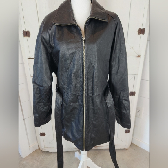 Vintage Sonoma Women's Black Genuine Leather Belted Jacket, Zip Up, Sz Large - Picture 2 of 11